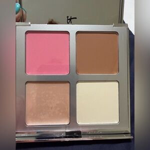 IT Cosmetics Four-Shade Blush & Contour Palette with attached mirror.